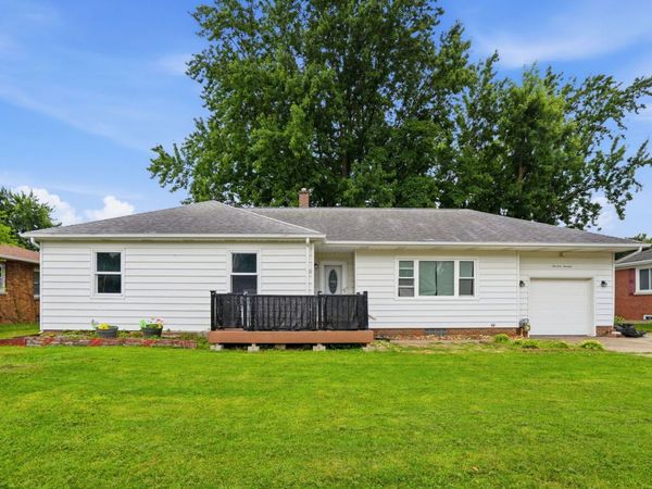 1414 23rd Avenue , East Moline, IL 61244