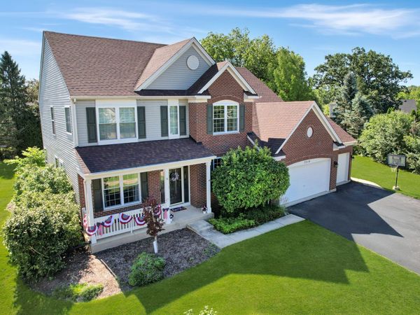 3510 High Hill Circle , Carpentersville, IL 60110
