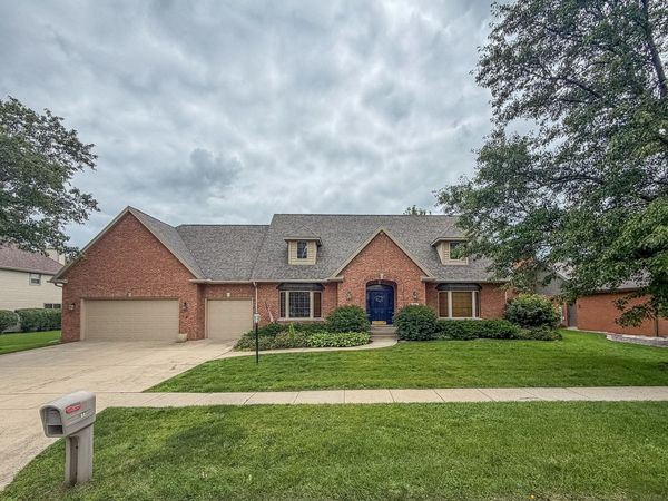 613 Pittsfield Drive , Champaign, IL 61822