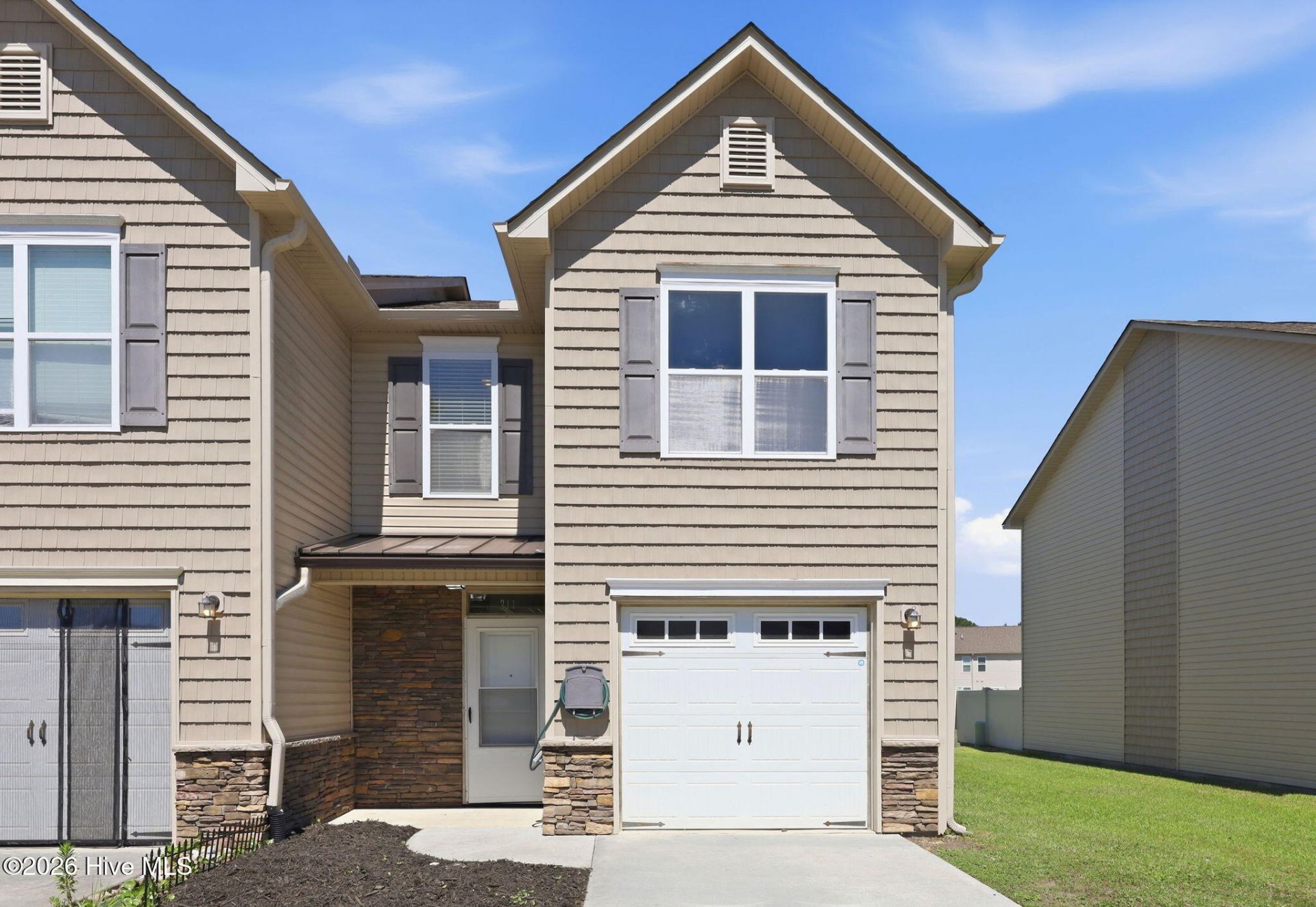 211 Boyington Place Road, Midway Park, NC 28544 Main Photo