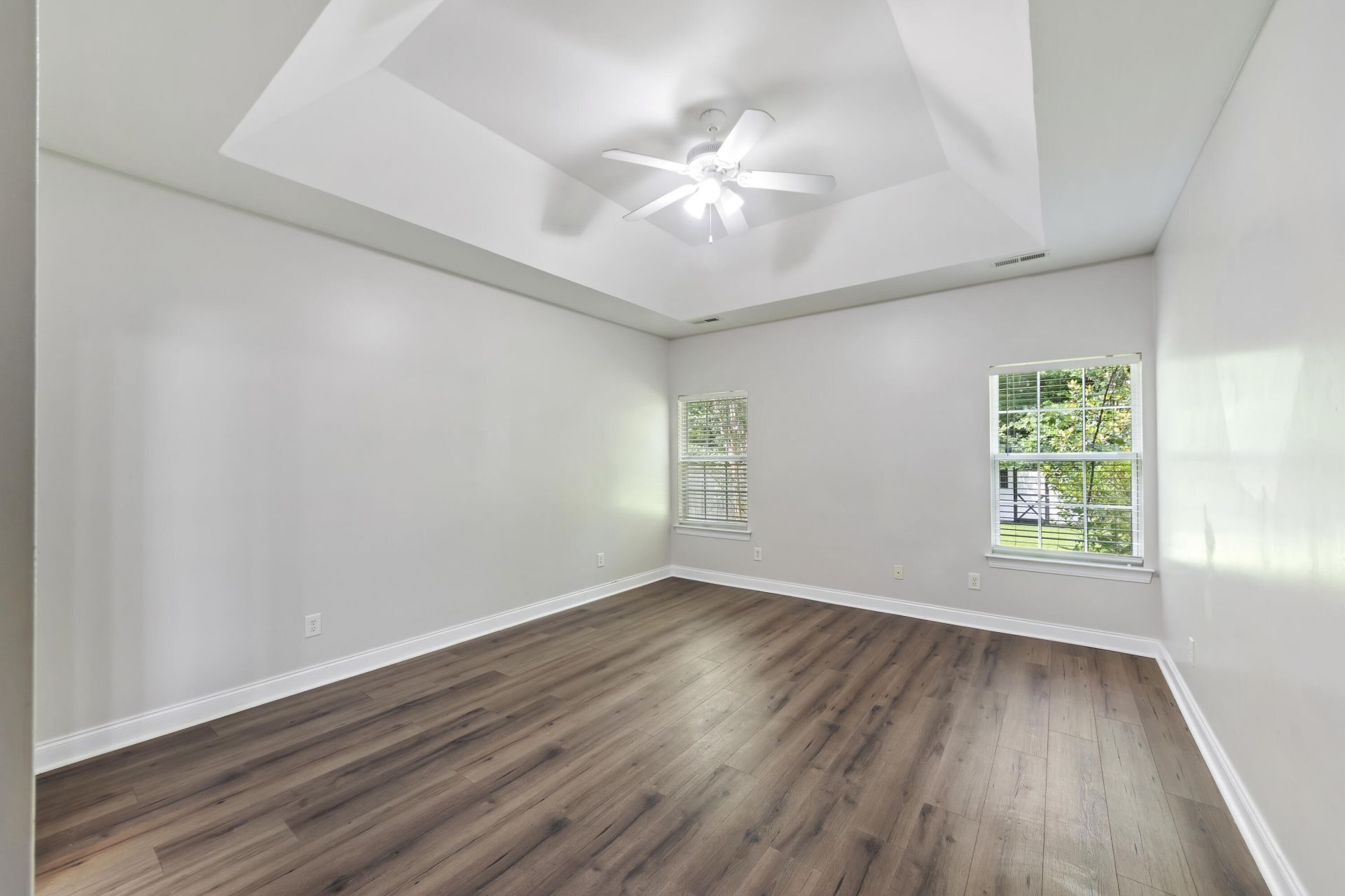 114 Northpark Avenue Photo 32