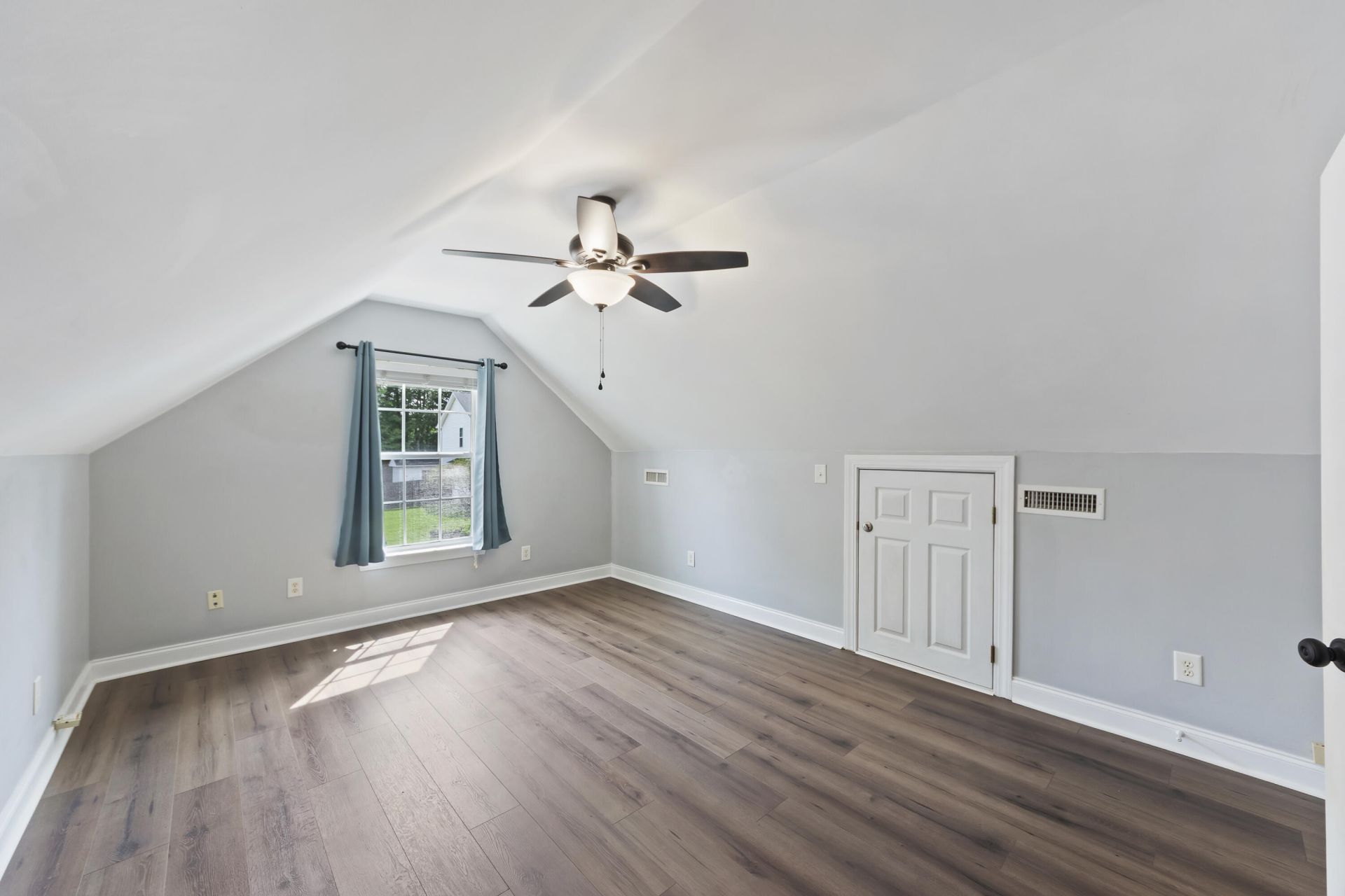 114 Northpark Avenue Photo 45