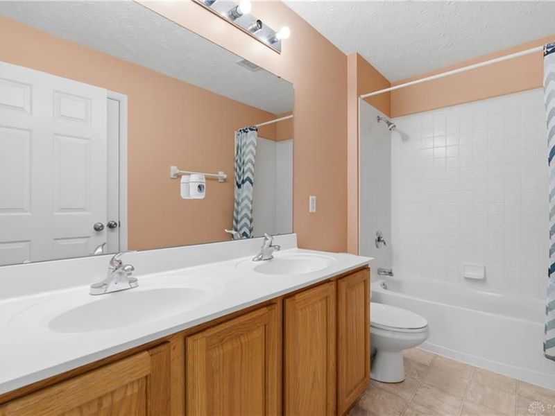 9120 Surrey Gate Place, Washington Township, OH 45458 Photo 32
