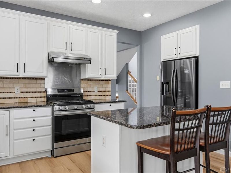 9120 Surrey Gate Place, Washington Township, OH 45458 Photo 4