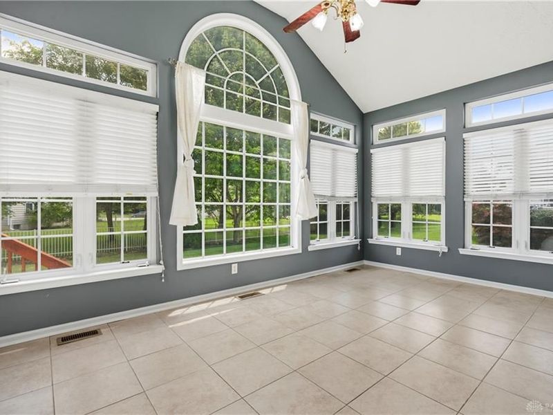 9120 Surrey Gate Place, Washington Township, OH 45458 Photo 7