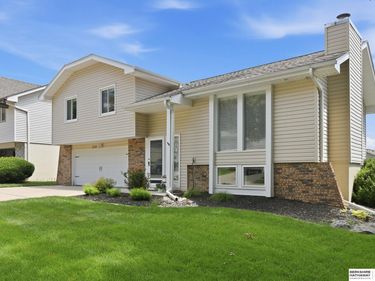 5709 N 115th Circle, Omaha, NE 68164