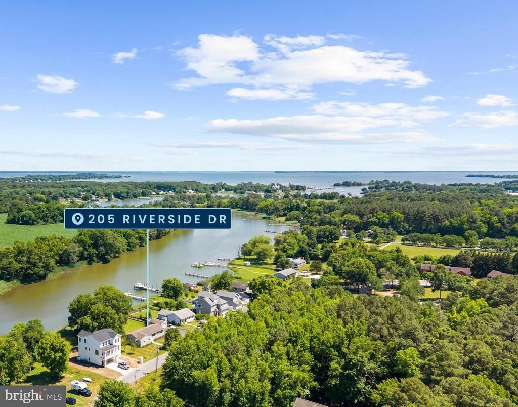 205 RIVERSIDE DRIVE , CHESTER, MD 21619