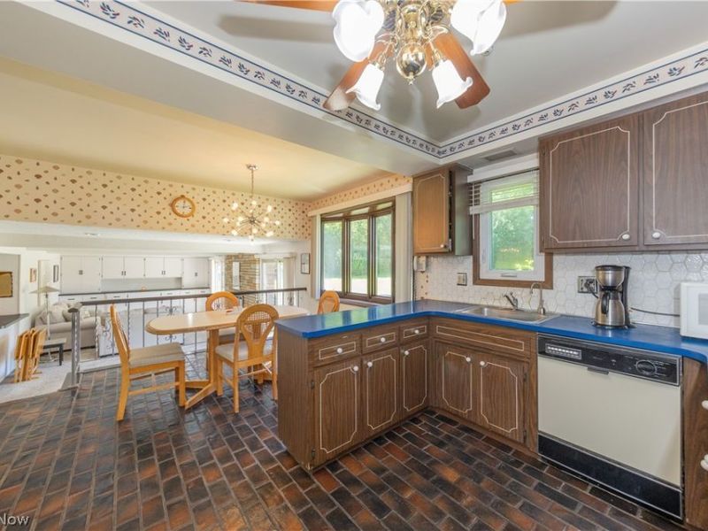 24390 Fairmount Boulevard, Beachwood, OH 44122 Photo 12