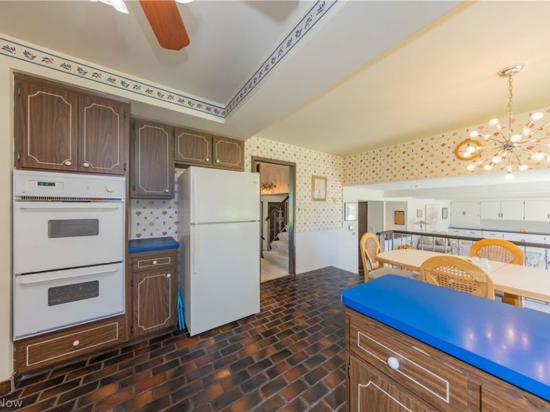 24390 Fairmount Boulevard, Beachwood, OH 44122 Photo 13