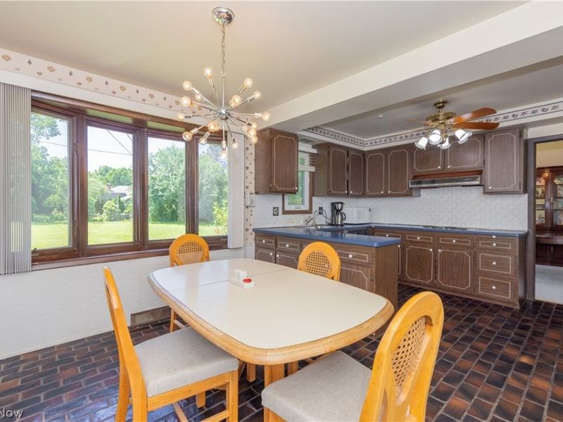 24390 Fairmount Boulevard, Beachwood, OH 44122 Photo 9