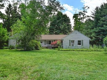 41 Gaylord Drive, Munroe Falls, OH 44262
