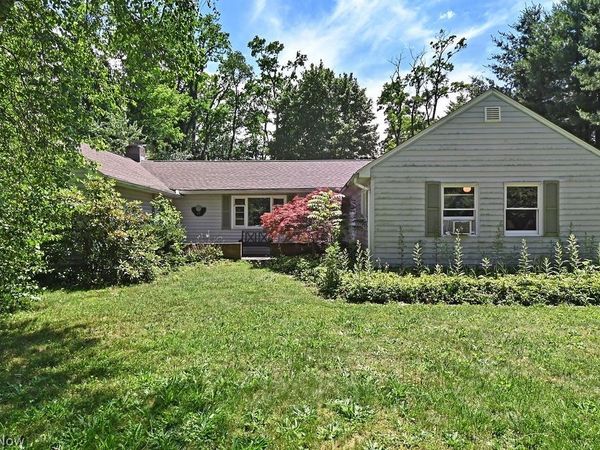 41 Gaylord Drive, Munroe Falls, OH 44262