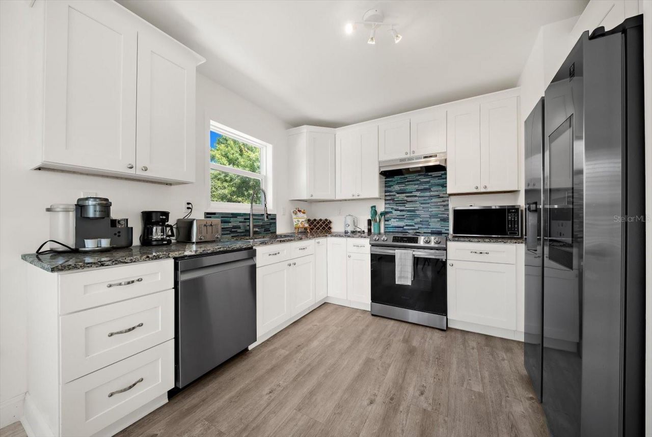 2375 Bahia Vista Street , Sarasota, FL 34239 Photo