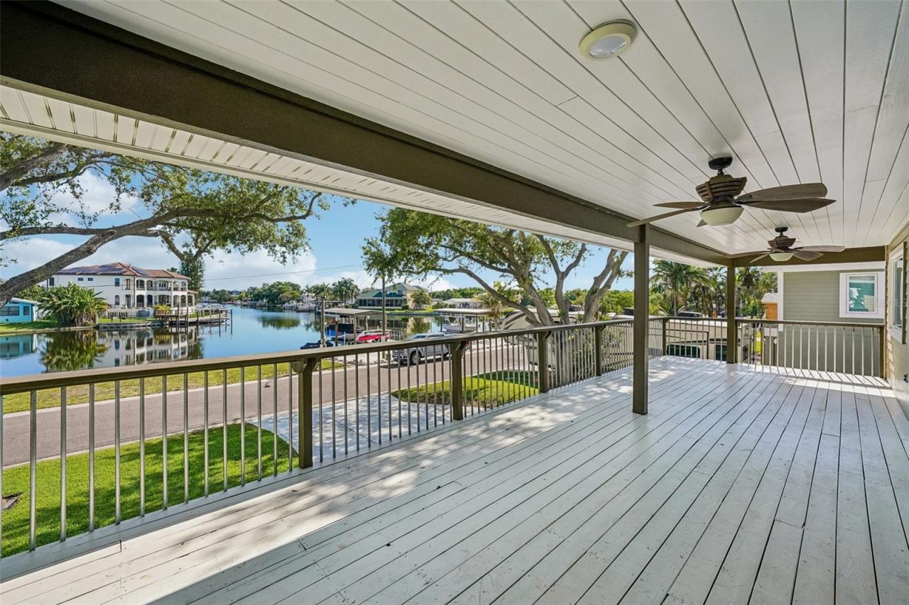 300 90th Avenue Ne, Saint Petersburg, FL 33702 Photo