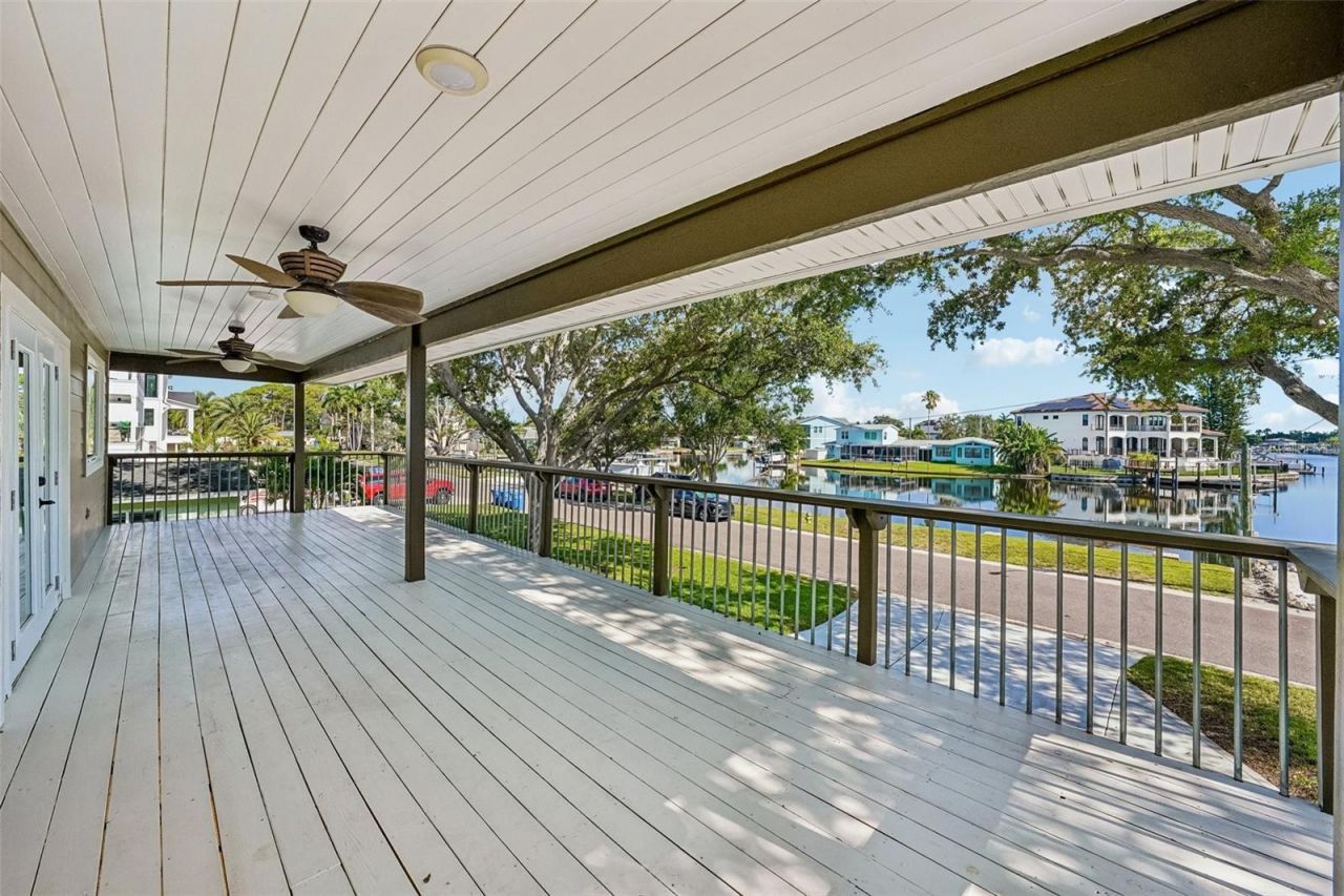 300 90th Avenue Ne, Saint Petersburg, FL 33702 Photo
