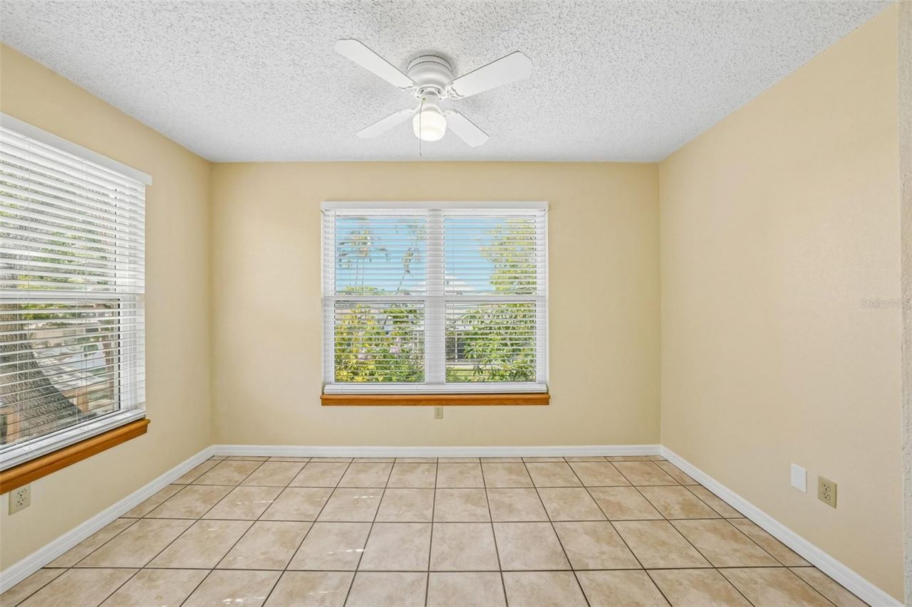300 90th Avenue Ne, Saint Petersburg, FL 33702 Photo