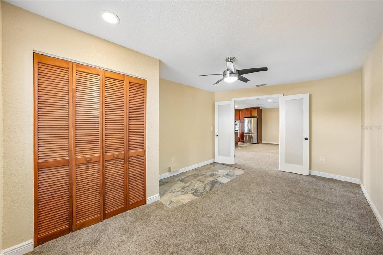 300 90th Avenue Ne, Saint Petersburg, FL 33702 Photo