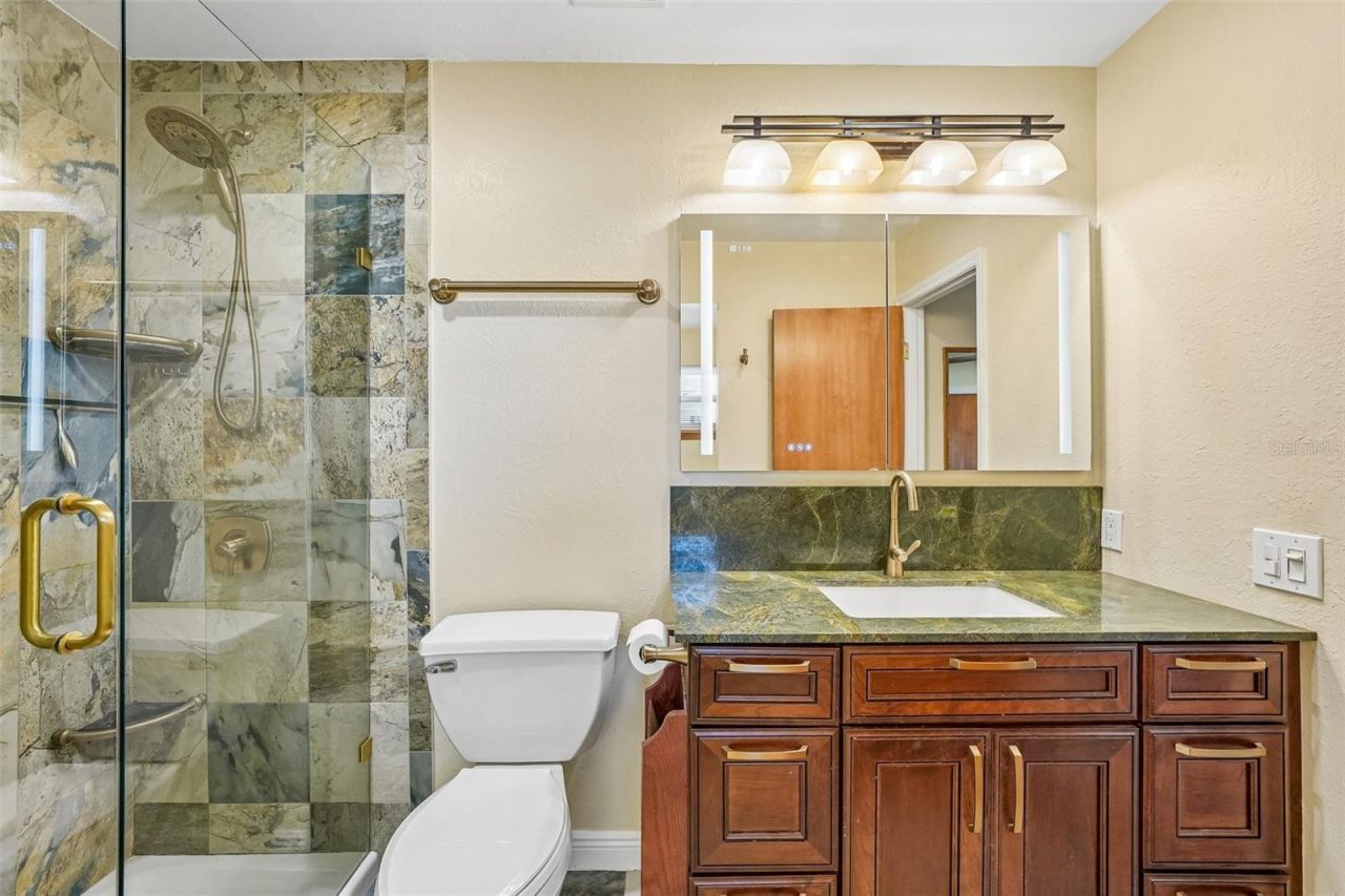 300 90th Avenue Ne, Saint Petersburg, FL 33702 Photo