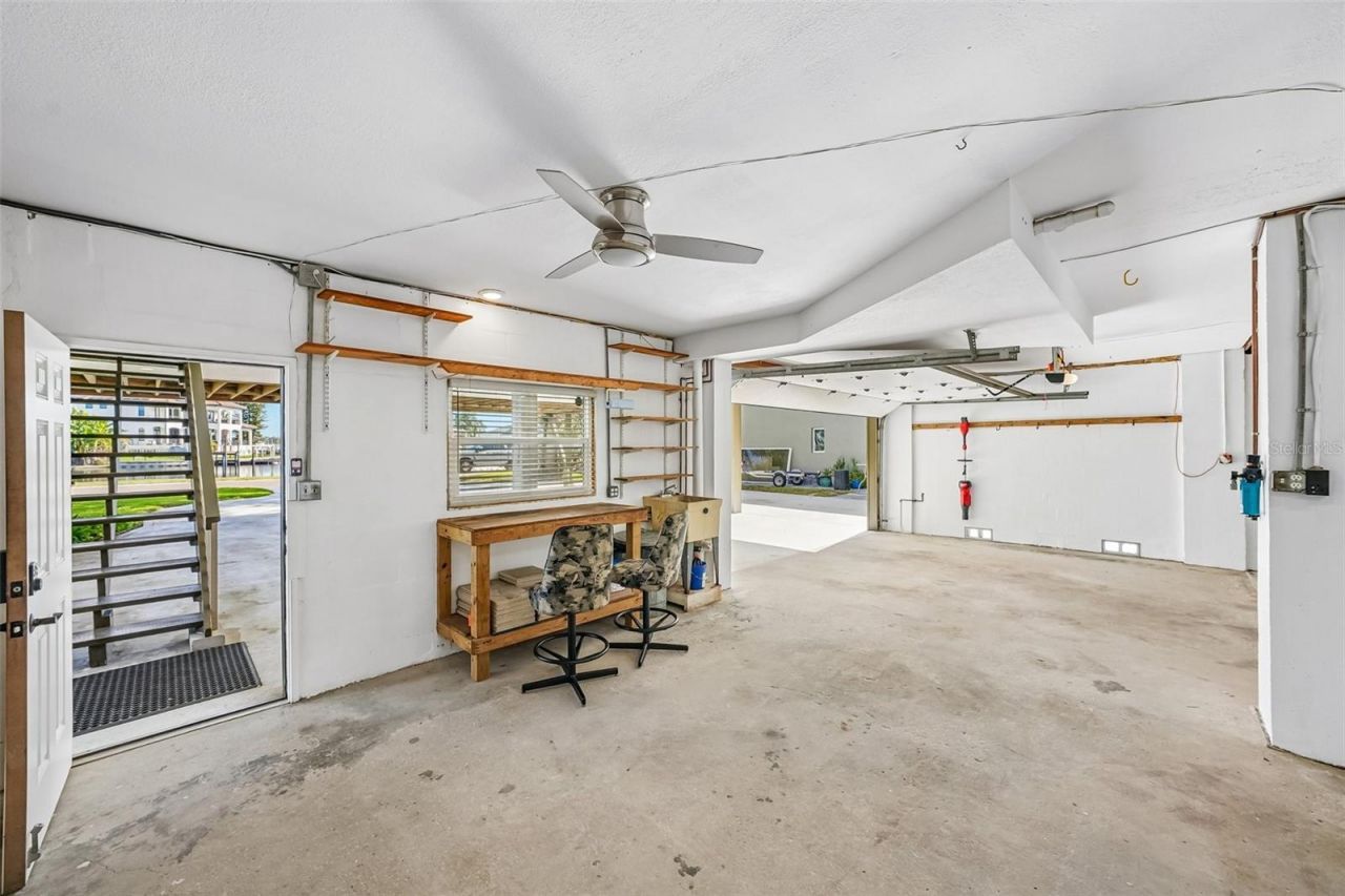 300 90th Avenue Ne, Saint Petersburg, FL 33702 Photo