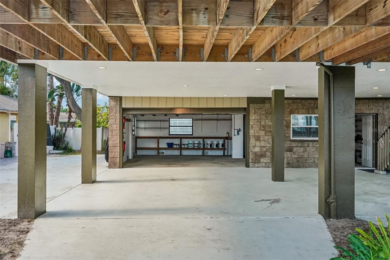 300 90th Avenue Ne, Saint Petersburg, FL 33702 Photo