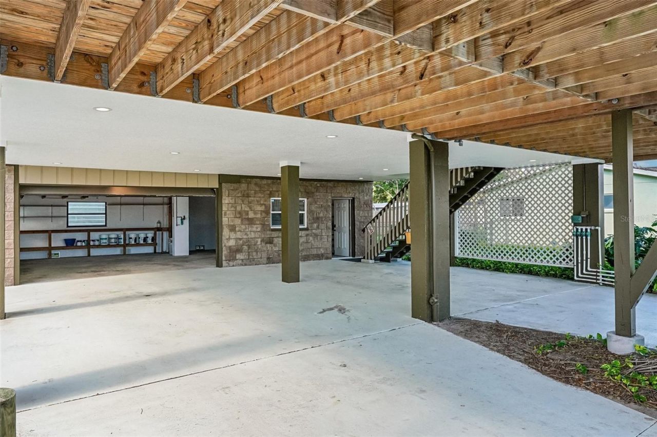 300 90th Avenue Ne, Saint Petersburg, FL 33702 Photo