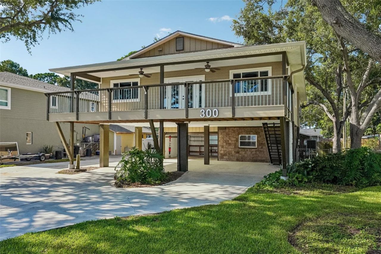 300 90th Avenue Ne, Saint Petersburg, FL 33702 Photo