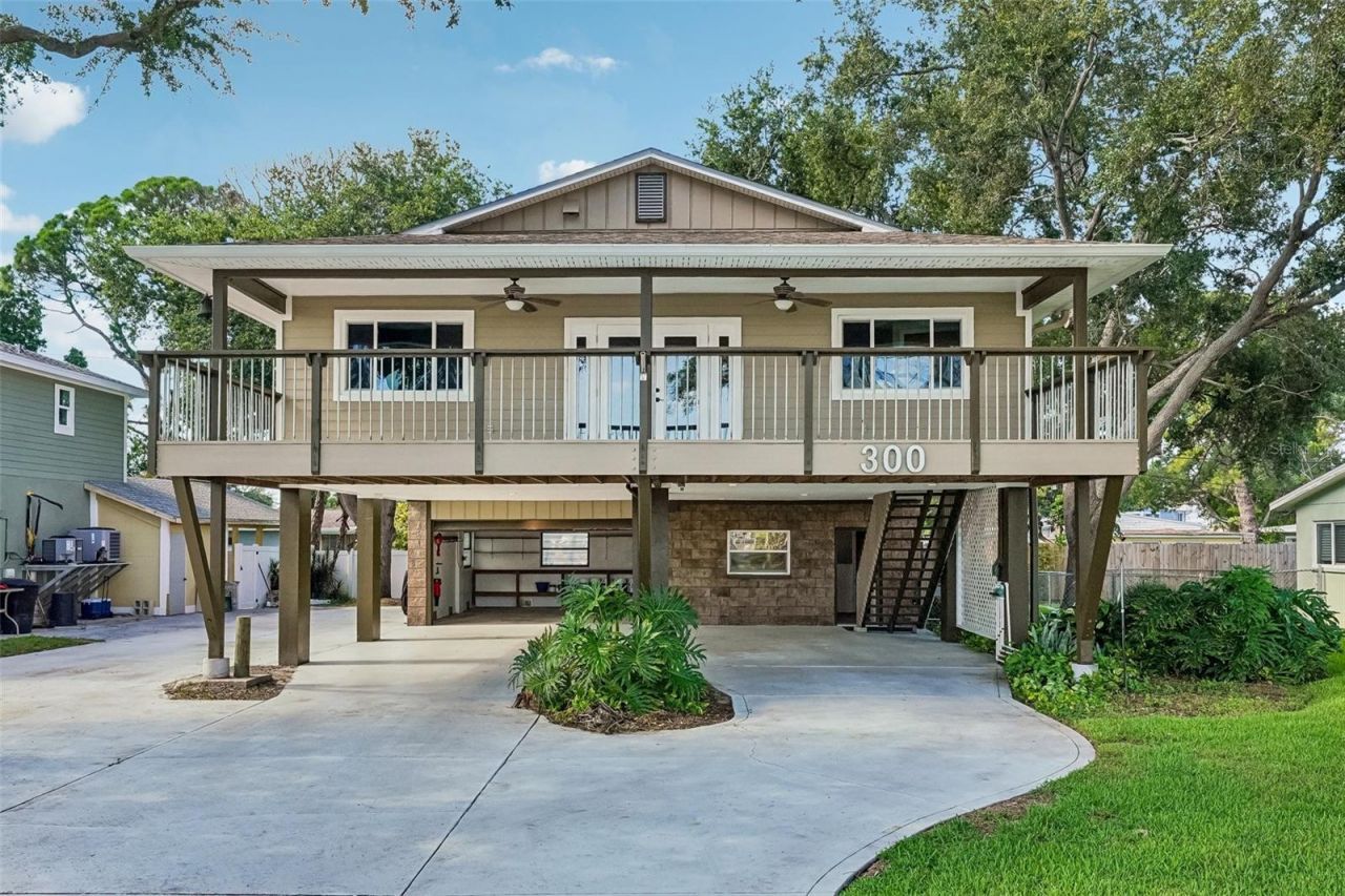 300 90th Avenue Ne, Saint Petersburg, FL 33702 Photo