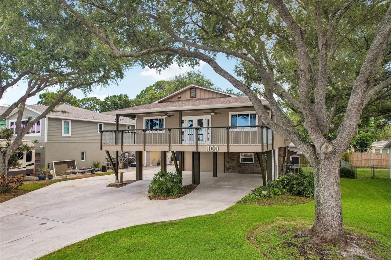 300 90th Avenue Ne, Saint Petersburg, FL 33702 Photo