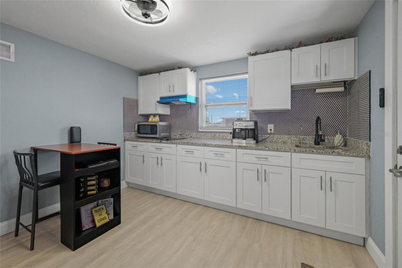 1118 Excalibur Street , Holiday, FL 34690 Photo