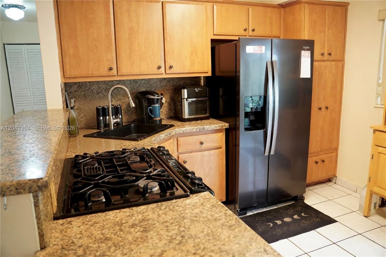 6701 Harding St, Hollywood, FL 33024 Photo