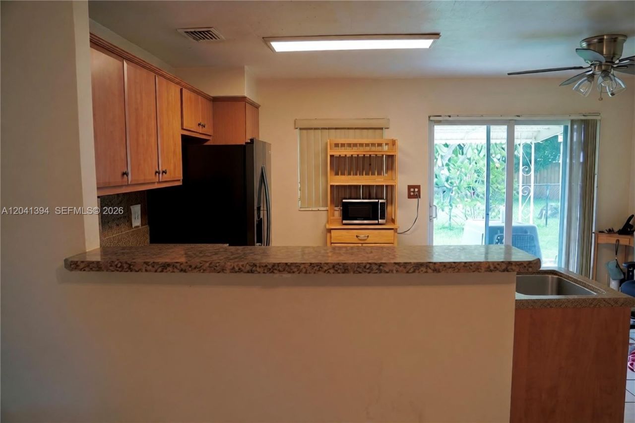 6701 Harding St, Hollywood, FL 33024 Photo