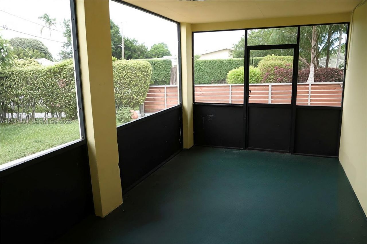6701 Harding St, Hollywood, FL 33024 Photo