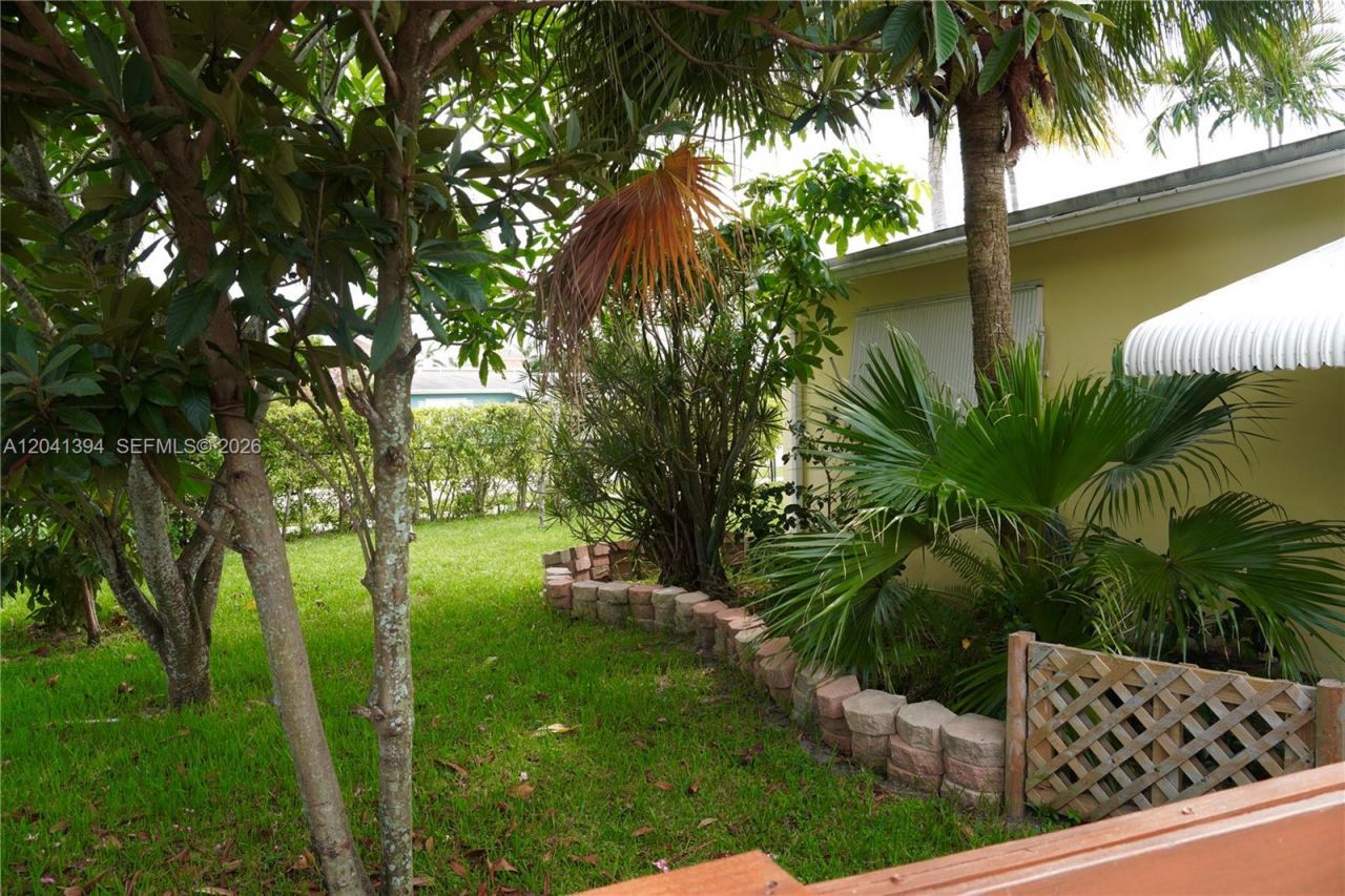 6701 Harding St, Hollywood, FL 33024 Photo