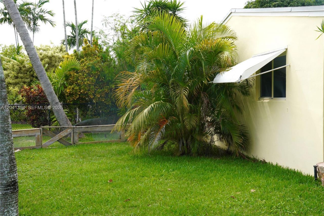 6701 Harding St, Hollywood, FL 33024 Photo