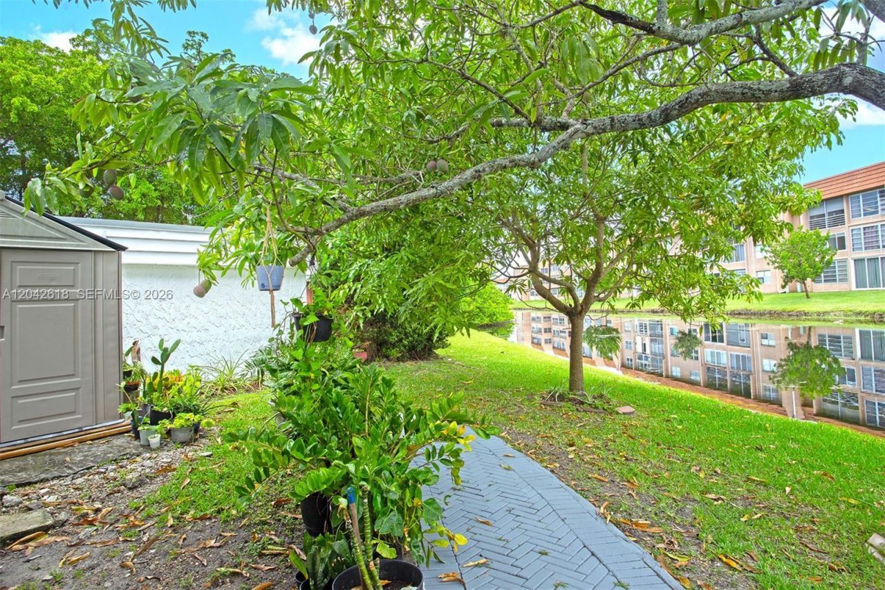 9675 NW 26th Pl, Unit 5, Sunrise, FL 33322 Photo