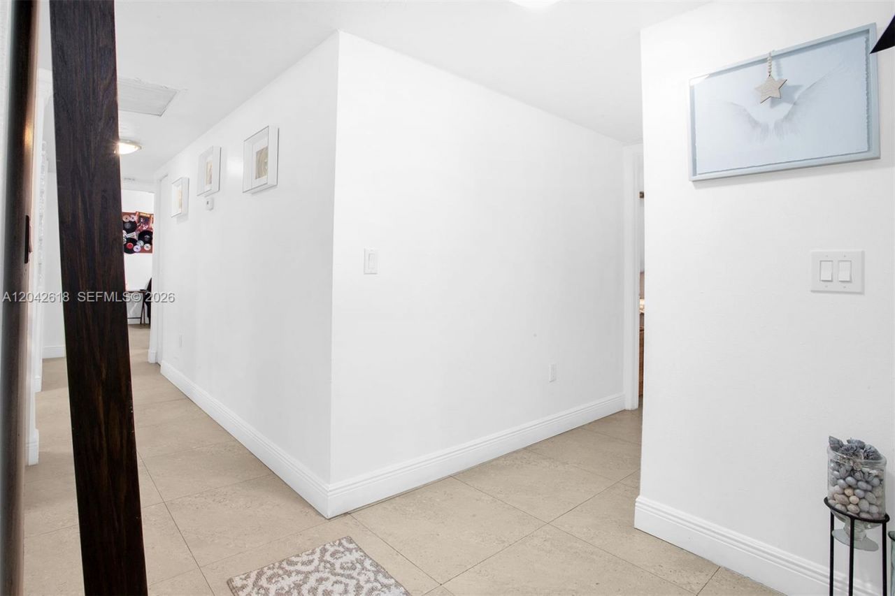 9675 NW 26th Pl, Unit 5, Sunrise, FL 33322 Photo