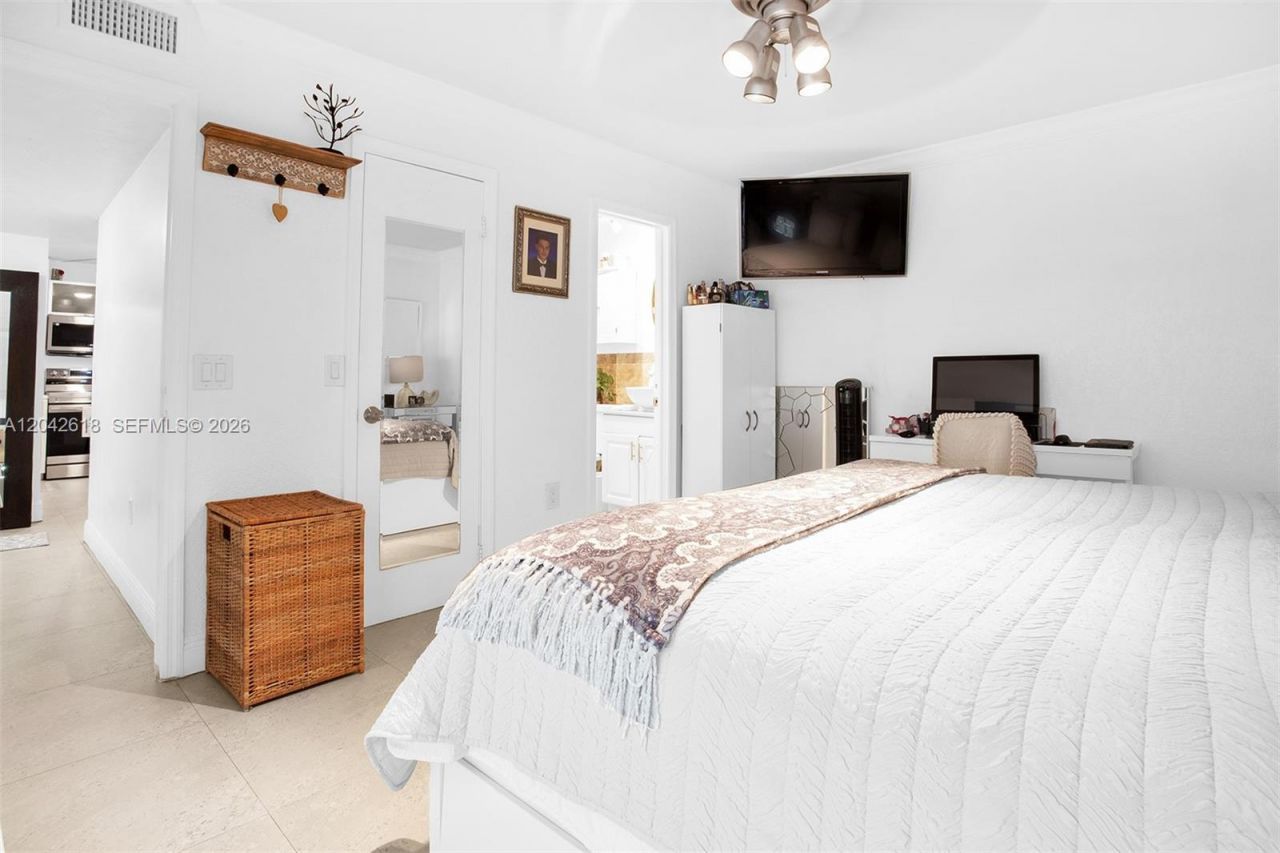 9675 NW 26th Pl, Unit 5, Sunrise, FL 33322 Photo