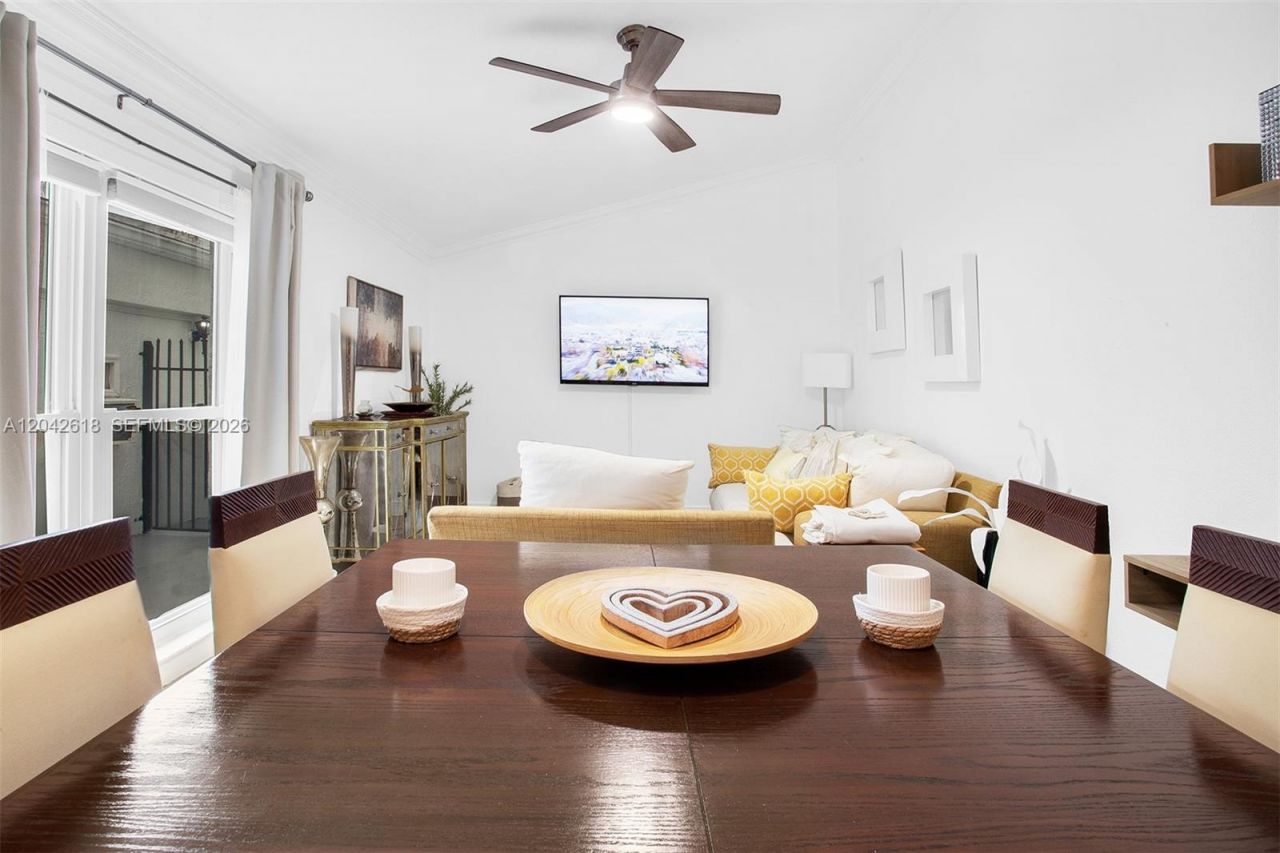 9675 NW 26th Pl, Unit 5, Sunrise, FL 33322 Photo