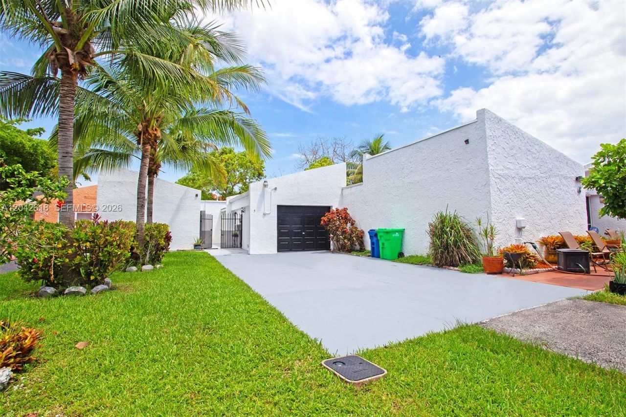 9675 NW 26th Pl, Unit 5, Sunrise, FL 33322 Photo