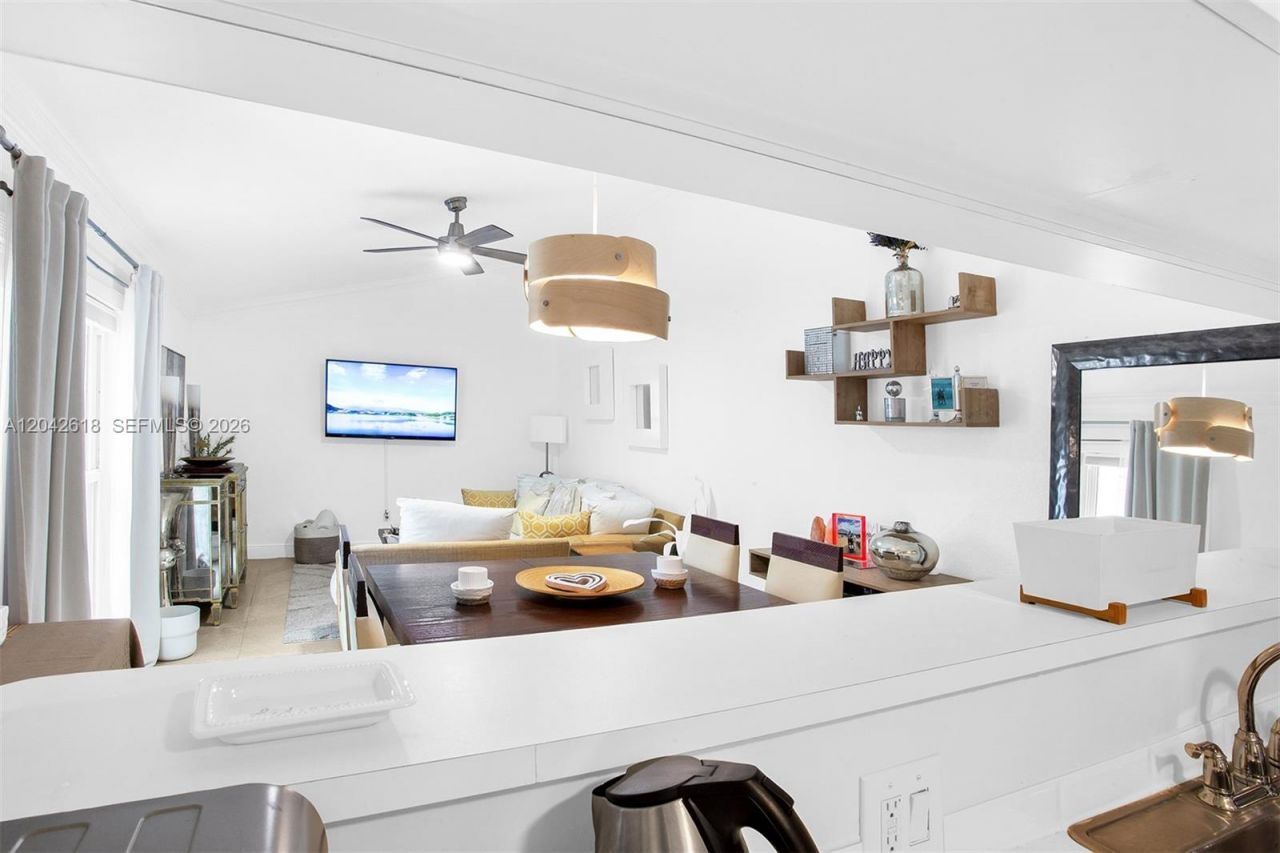 9675 NW 26th Pl, Unit 5, Sunrise, FL 33322 Photo