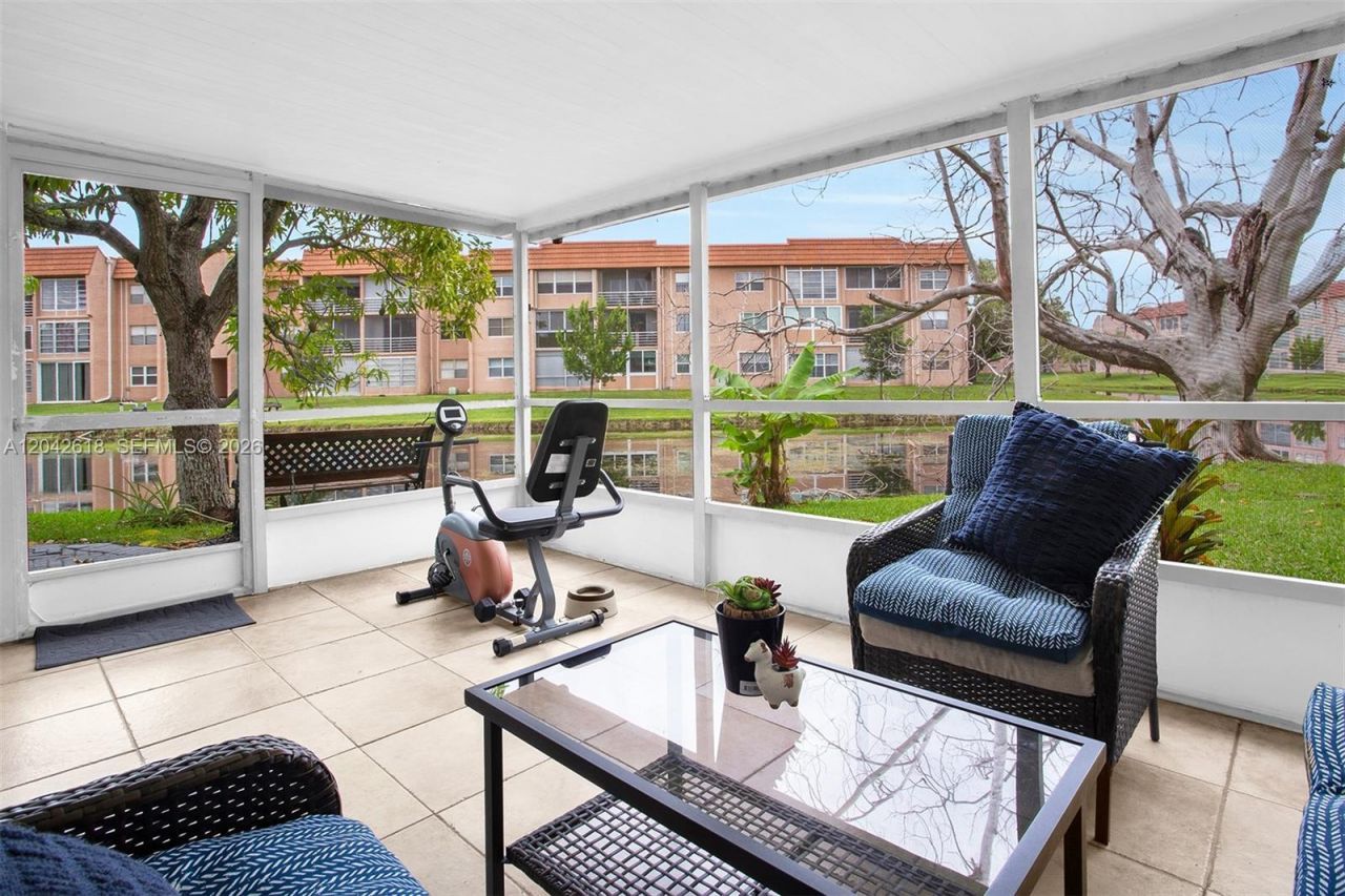 9675 NW 26th Pl, Unit 5, Sunrise, FL 33322 Photo