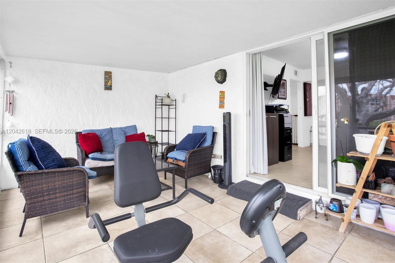 9675 NW 26th Pl, Unit 5, Sunrise, FL 33322 Photo