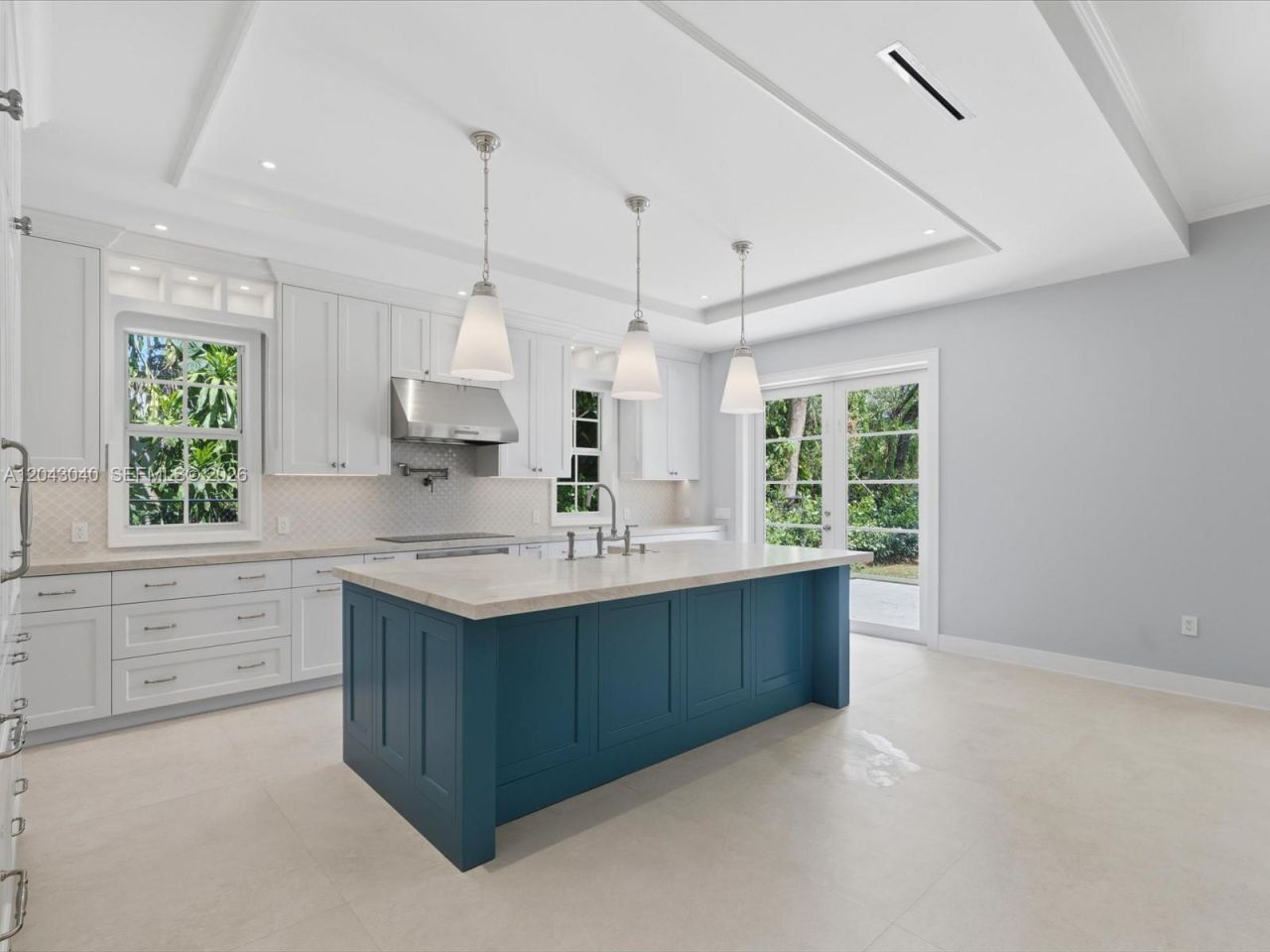 6333 SW 69th St , South Miami, FL 33143 Photo