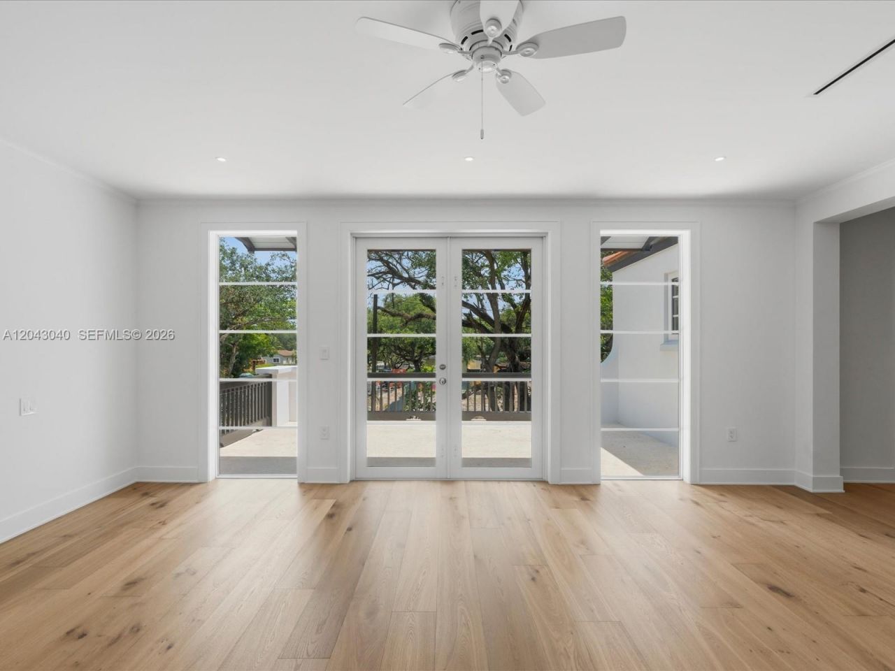 6333 SW 69th St , South Miami, FL 33143 Photo