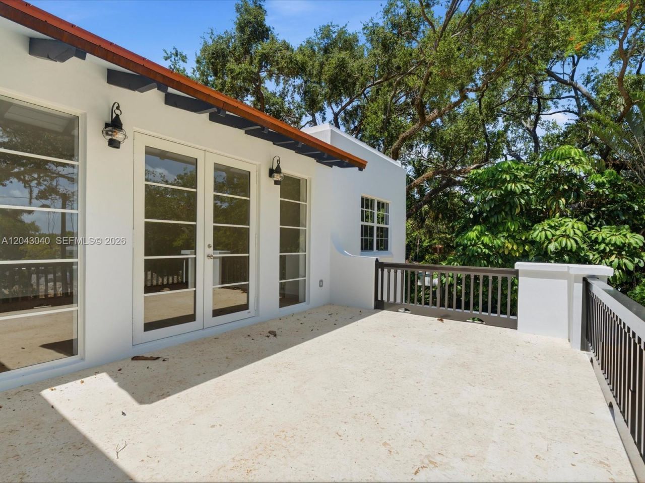 6333 SW 69th St , South Miami, FL 33143 Photo