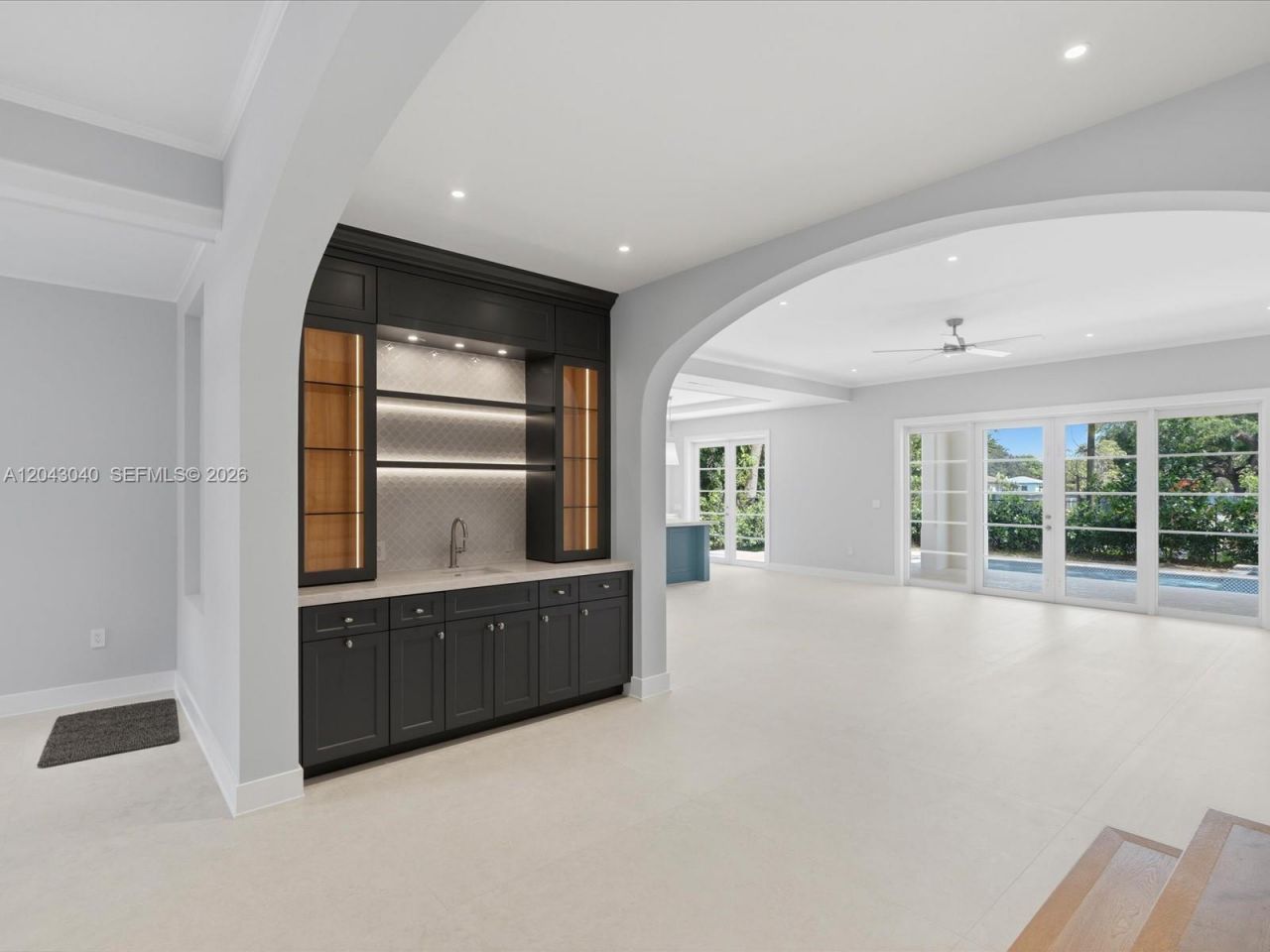 6333 SW 69th St , South Miami, FL 33143 Photo