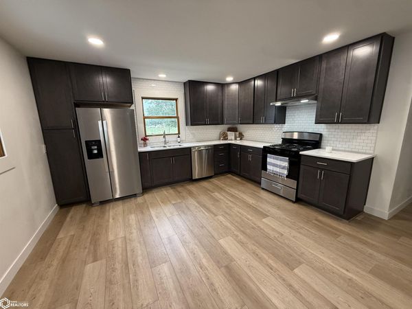 1109 S 7Th Street, Fairfield, IA 52556