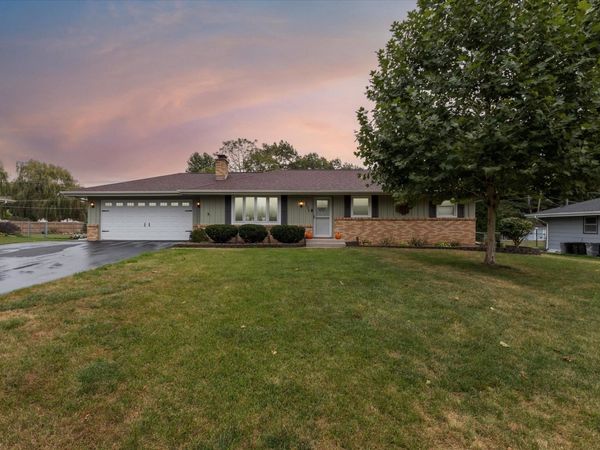 9939 Gentian Drive, MACHESNEY PARK, IL 61115