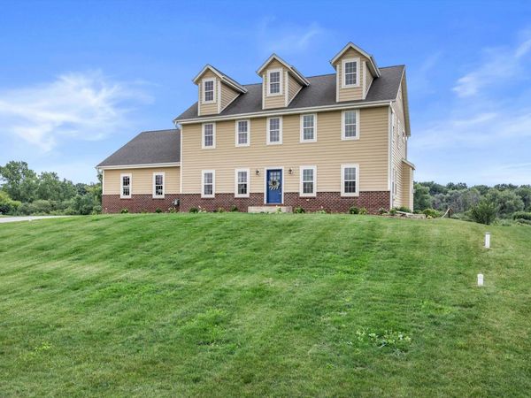 N94W25549 Norwauk Rd, Lisbon, WI 53017