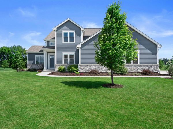 S86W34804 Knoll Rd, Eagle, WI 53119